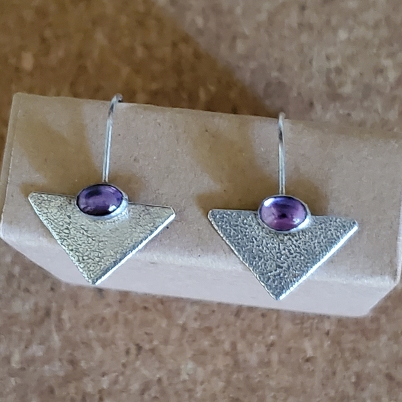 Modernist Sterling Silver Amethyst signed Earrings - Picture 3 of 7